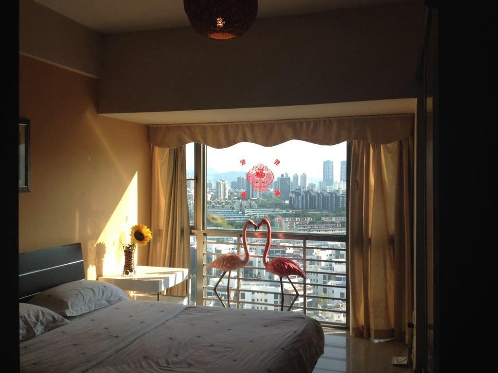 Lucky Heart Hotel Shenzhen Bagian luar foto